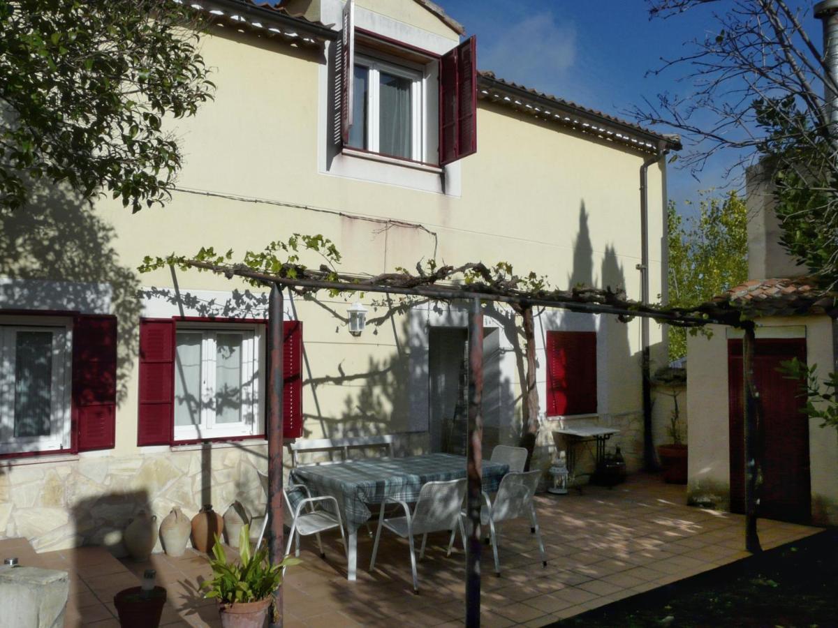 Fuentiduena Casa Las Vinas מראה חיצוני תמונה
